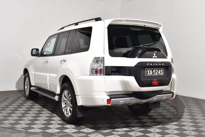 2020 Mitsubishi Pajero GLS