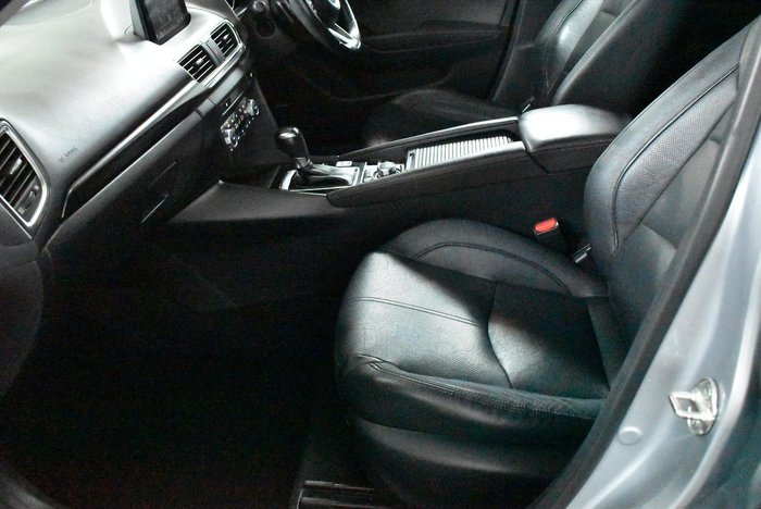 2018 Mazda 3 SP25 GT