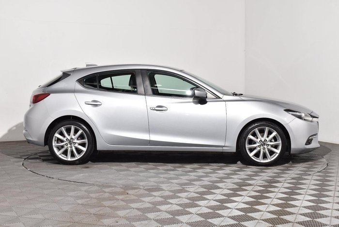 2018 Mazda 3 SP25 GT