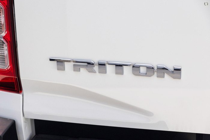 2026 Mitsubishi Triton GLX+