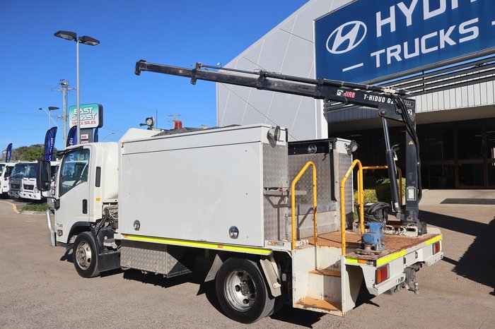 2019 ISUZU NPR 75-190