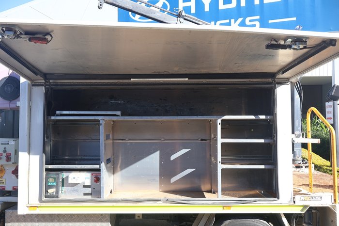 2019 ISUZU NPR 75-190