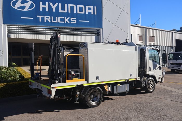 2019 ISUZU NPR 75-190