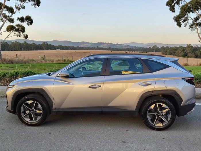 2024 Hyundai Tucson (No Badge)