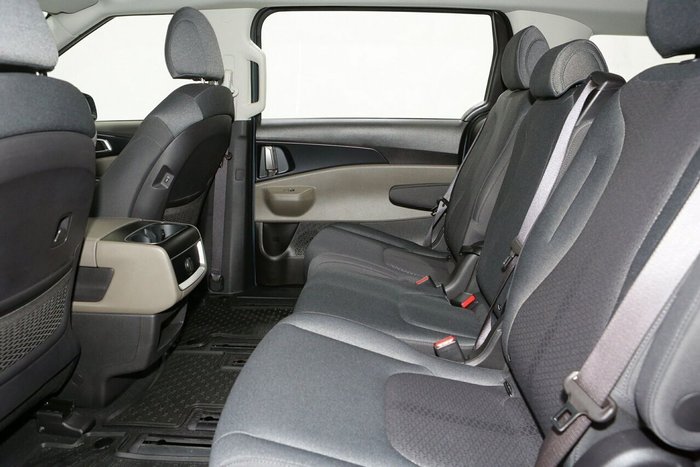 2025 Kia Carnival S