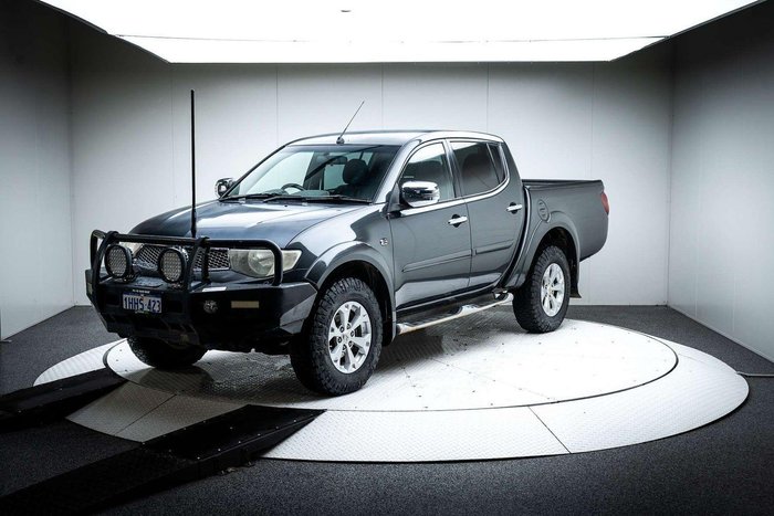2013 Mitsubishi Triton