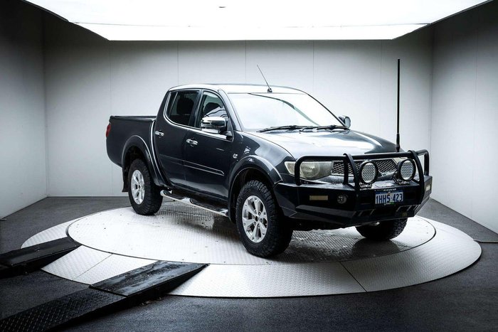 2013 Mitsubishi Triton