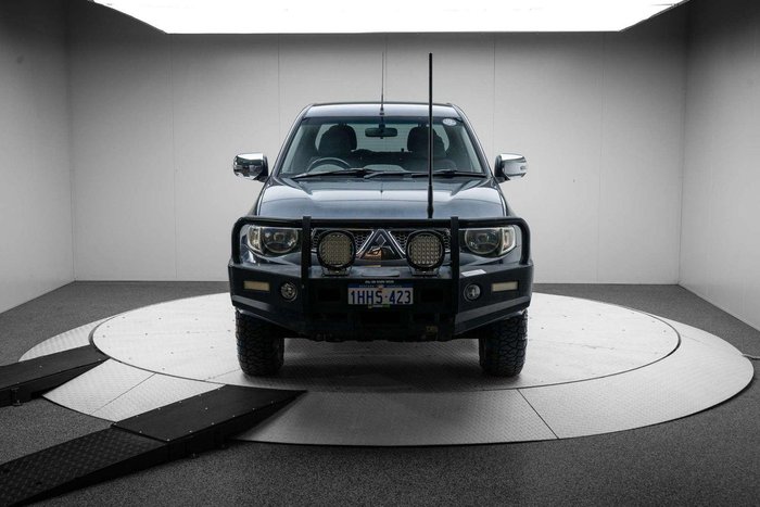 2013 Mitsubishi Triton GLX-R