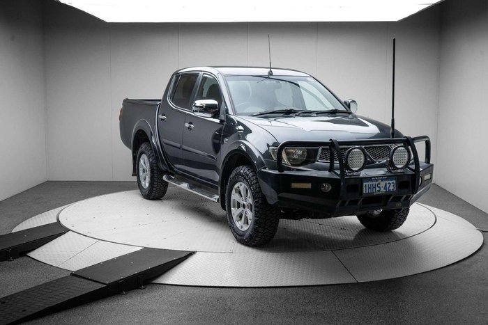 2013 Mitsubishi Triton GLX-R