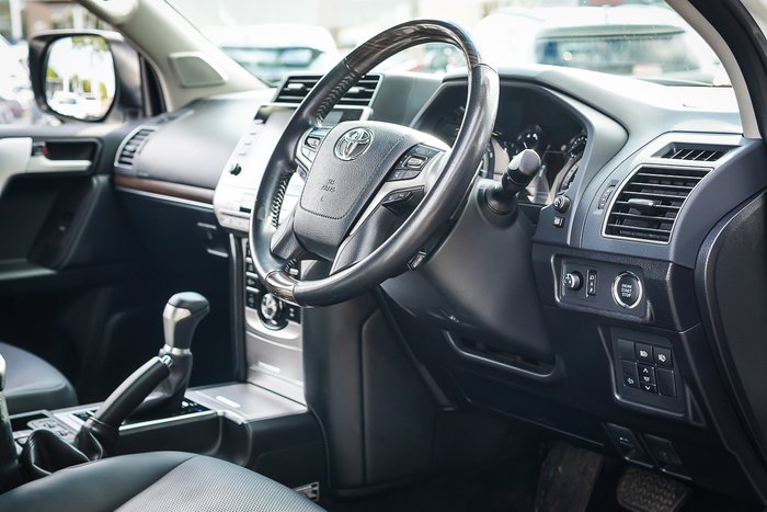 2022 Toyota PRADO Kakadu