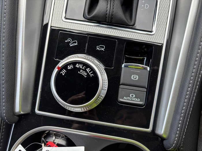 2024 Mitsubishi Pajero Sport GLS