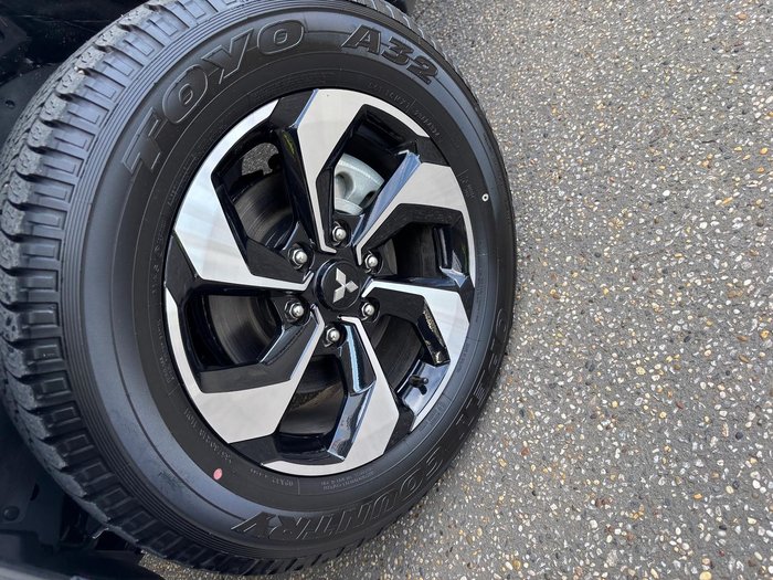 2024 Mitsubishi Pajero Sport GLS