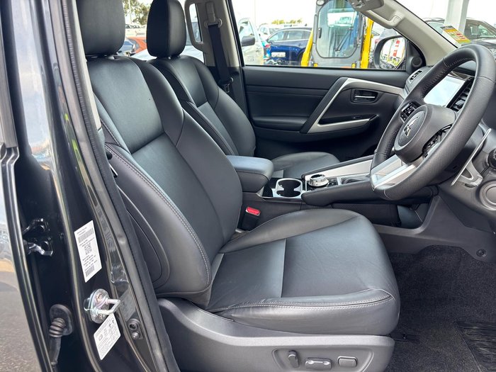 2024 Mitsubishi Pajero Sport GLS