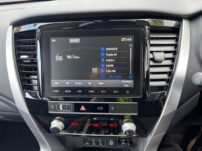 2024 Mitsubishi Pajero Sport GLS