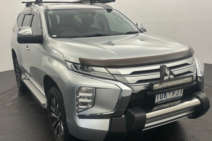 2021 Mitsubishi Pajero Sport GLS