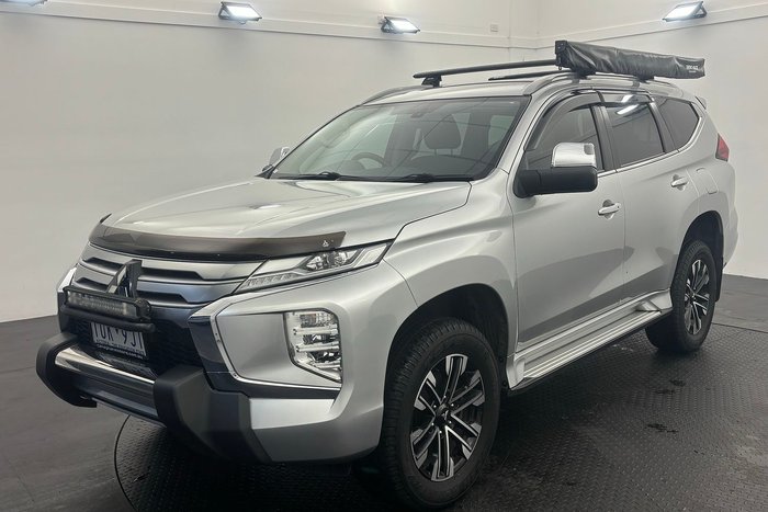 2021 Mitsubishi Pajero Sport GLS