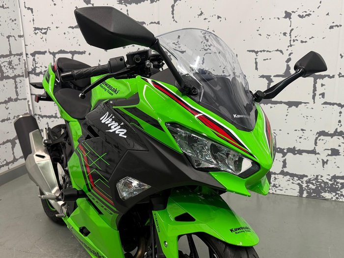 2024 Kawasaki Ninja 400 (EX400G) Ninja Green