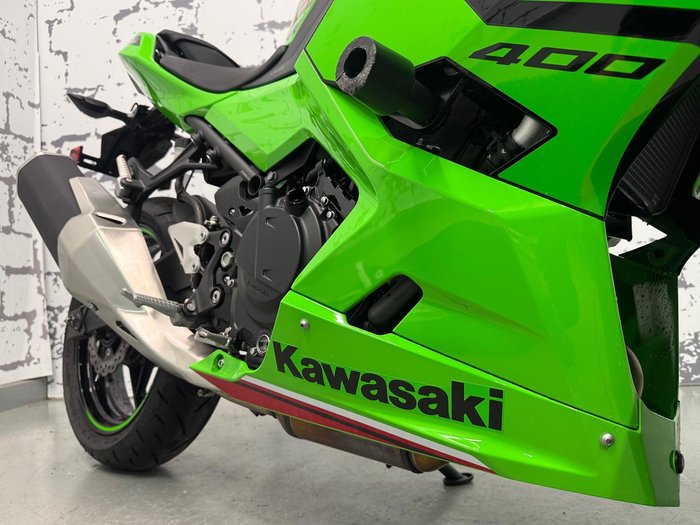 2024 Kawasaki Ninja 400 (EX400G) Ninja Green