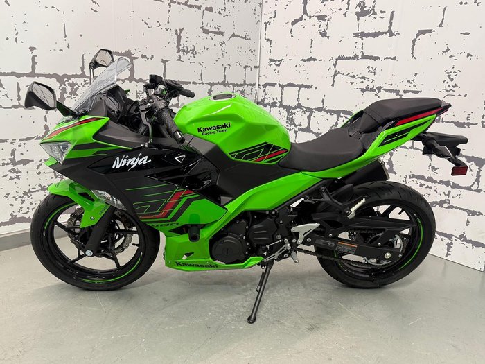2024 Kawasaki Ninja 400 (EX400G) Ninja Green