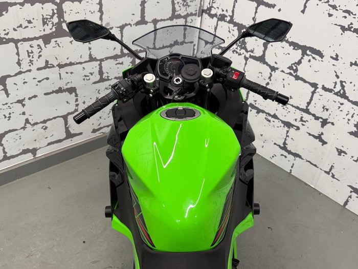 2024 Kawasaki Ninja 400 (EX400G) Ninja Green