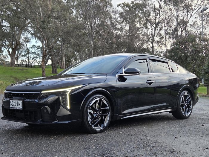 2024 Kia K4 GT-Line