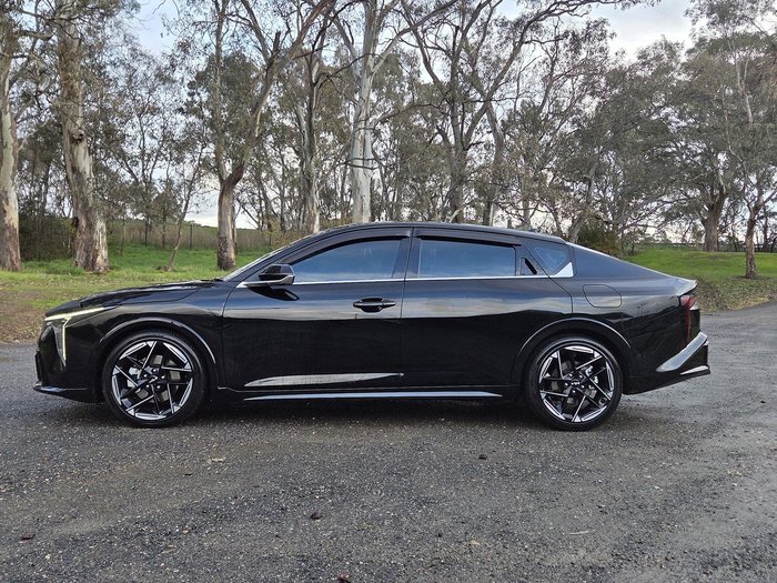 2024 Kia K4 GT-Line