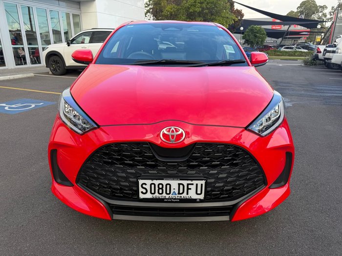2025 Toyota Yaris SX Hybrid