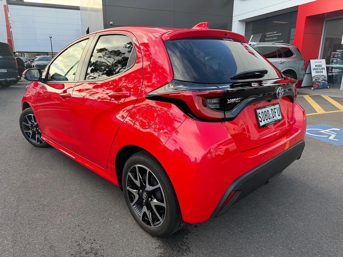 2025 Toyota Yaris SX Hybrid