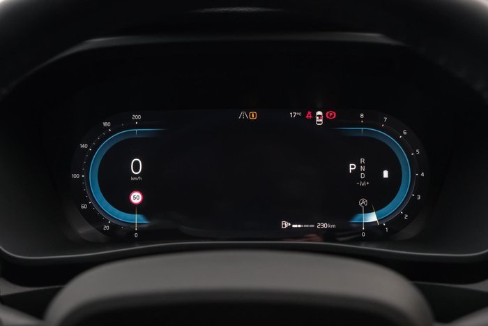 2022 Volvo XC40 Ultimate B5 Dark