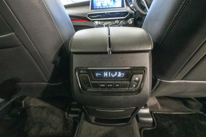 2023 LDV D90 Executive
