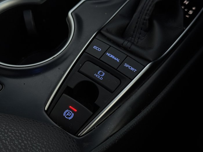 2019 Toyota Camry SL
