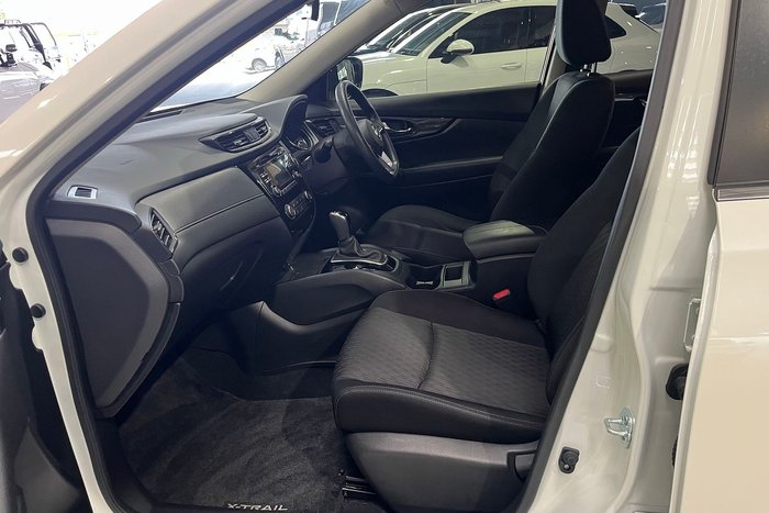 2018 Nissan X-TRAIL ST