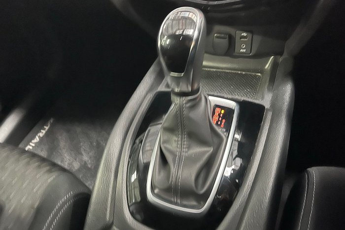2018 Nissan X-TRAIL ST