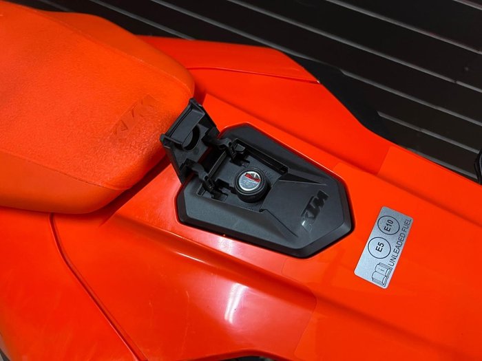 2023 KTM 690 ENDURO R Orange