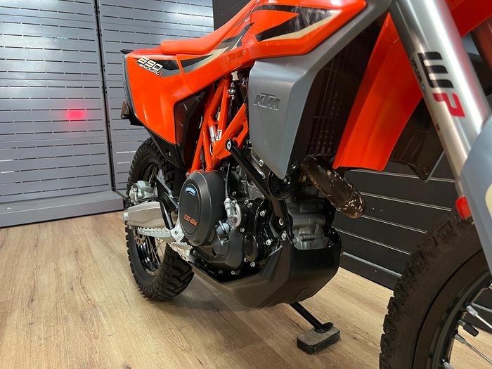2023 KTM 690 ENDURO R Orange
