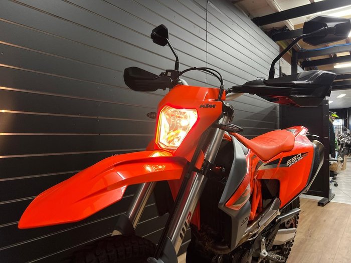 2023 KTM 690 ENDURO R Orange