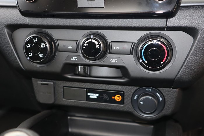 2025 Mazda BT-50 XT