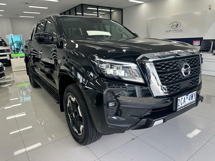 2024 Nissan Navara ST-X