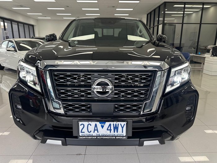 2024 Nissan Navara ST-X D23 MY24 4x2 Black Star