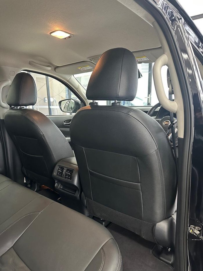 2024 Nissan Navara ST-X D23 MY24 4x2 Black Star