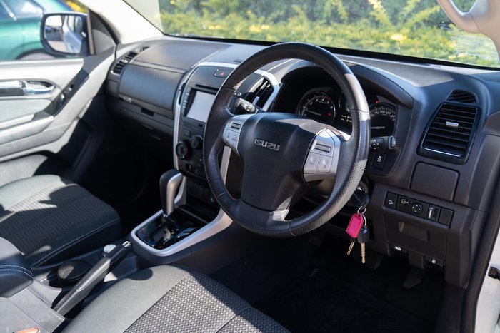 2021 Isuzu MU-X LS-M