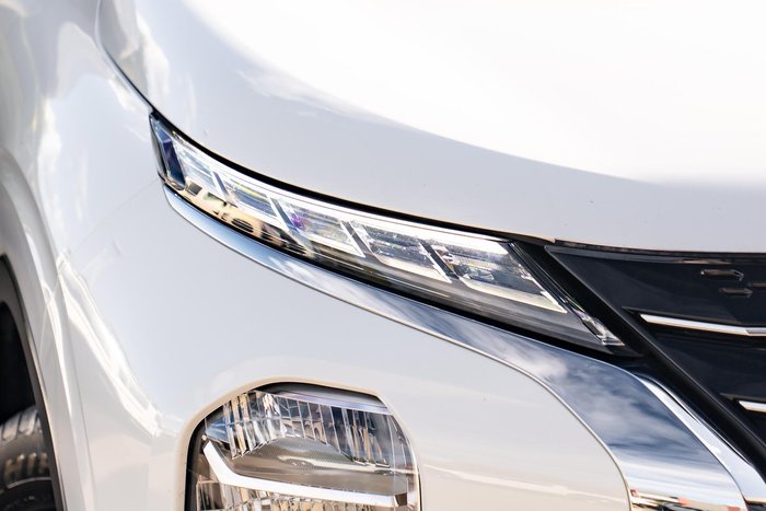 2024 Mitsubishi Outlander LS