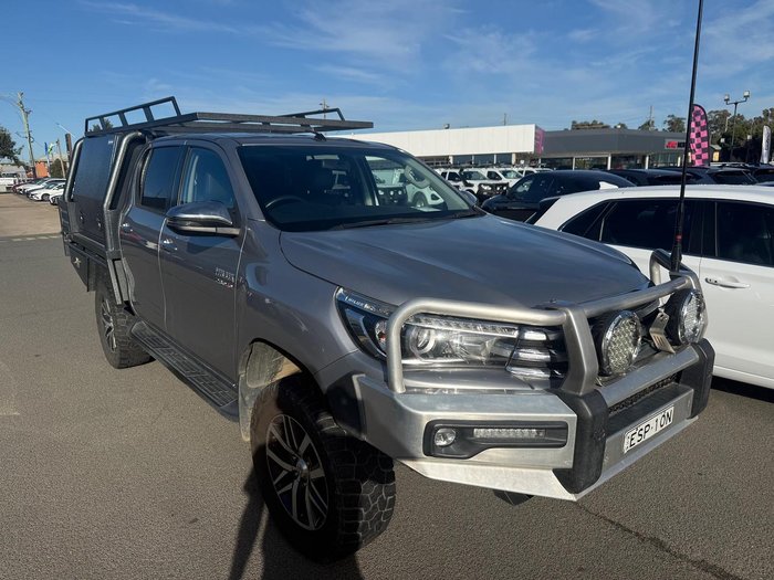 2017 Toyota Hilux SR5