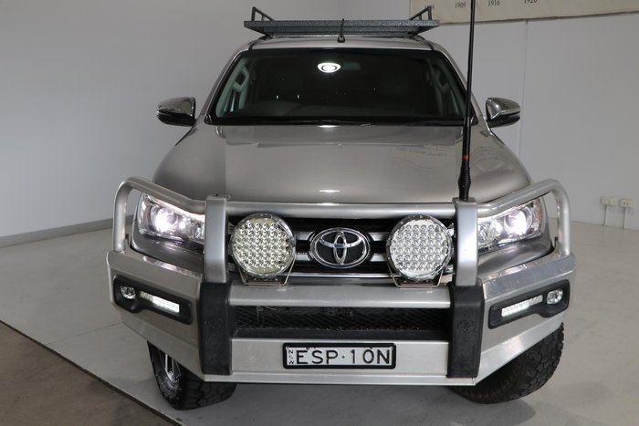 2017 Toyota Hilux SR5