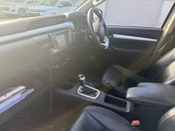 2017 Toyota Hilux SR5
