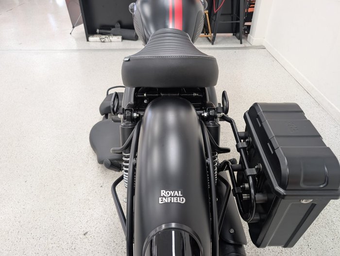 2022 Royal Enfield CLASSIC 350 DARK Black