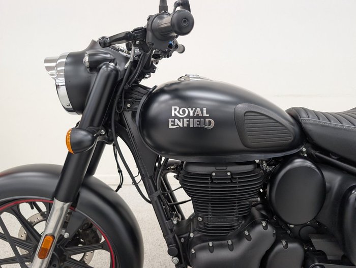 2022 Royal Enfield CLASSIC 350 DARK Black