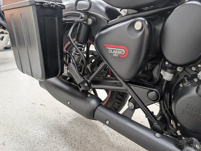 2022 Royal Enfield CLASSIC 350 DARK Black