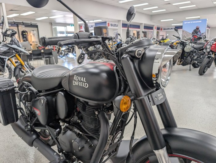2022 Royal Enfield CLASSIC 350 DARK Black