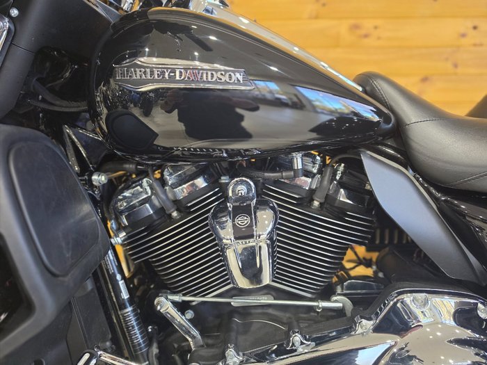 HARLEY-DAVIDSON 2019 HARLEY DAVIDSON 1900CC FLHTCUTG TRI GLIDE ULT